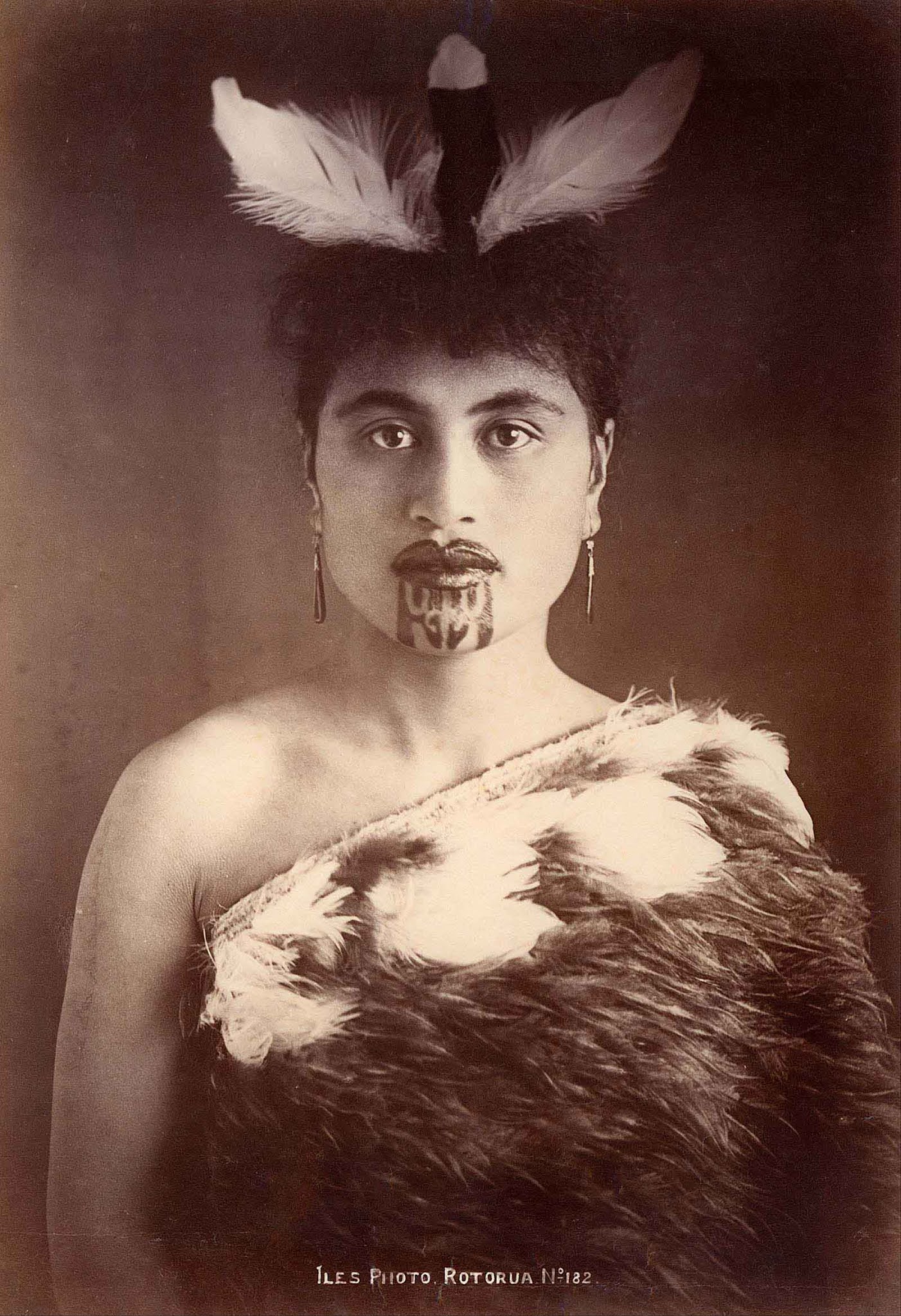 maori women ta moko tattoo