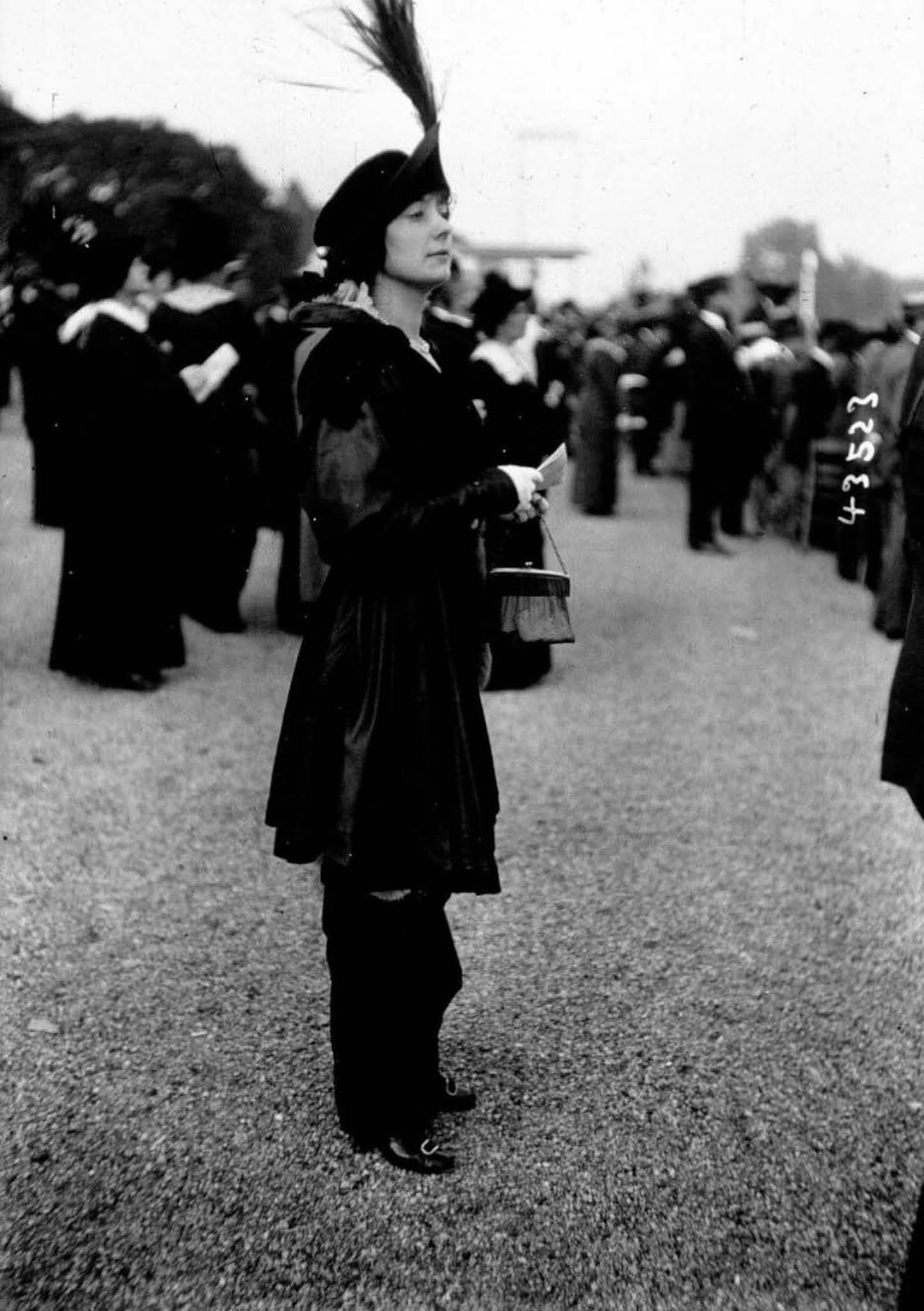 french fashion old street style photographs