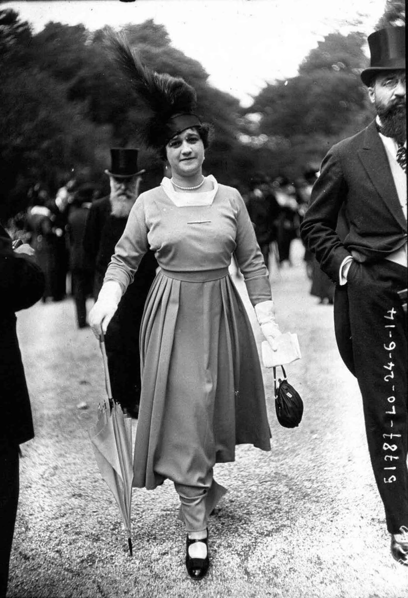 french fashion old street style photographs
