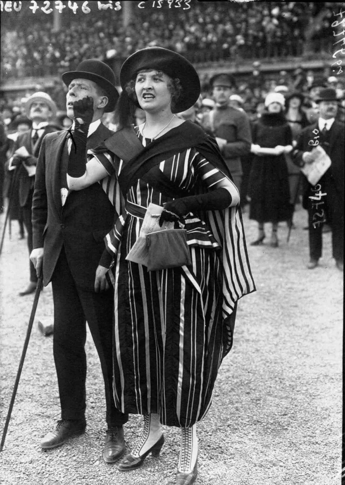 french fashion old street style photographs