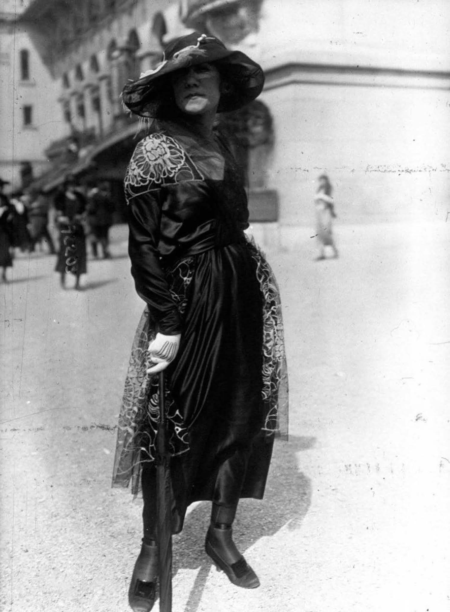 french fashion old street style photographs