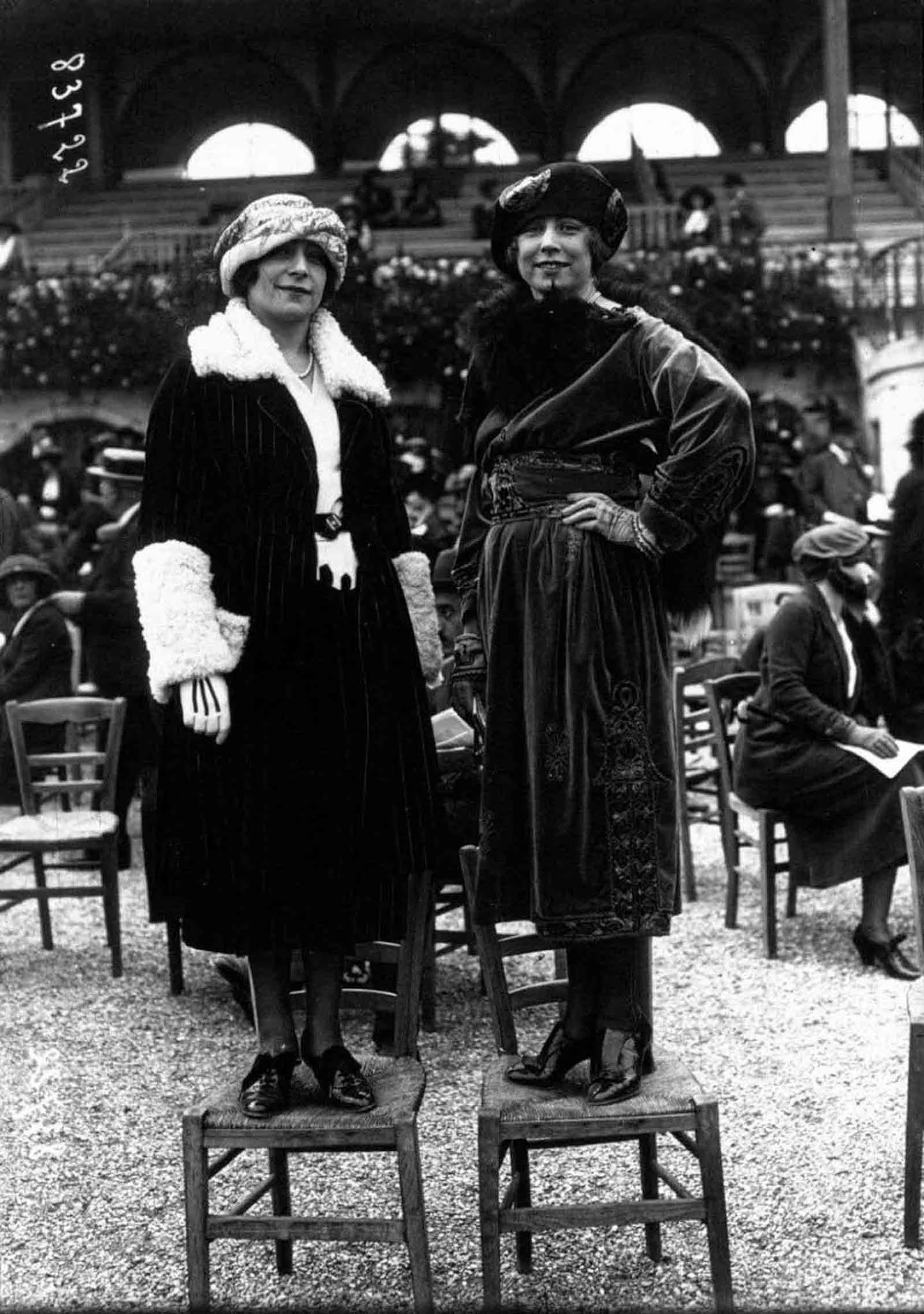 french fashion old street style photographs