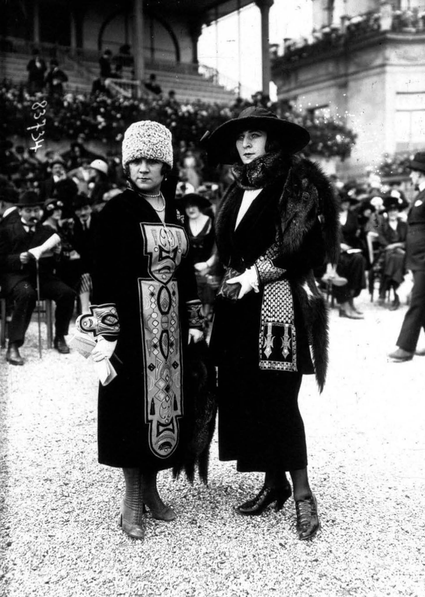 french fashion old street style photographs