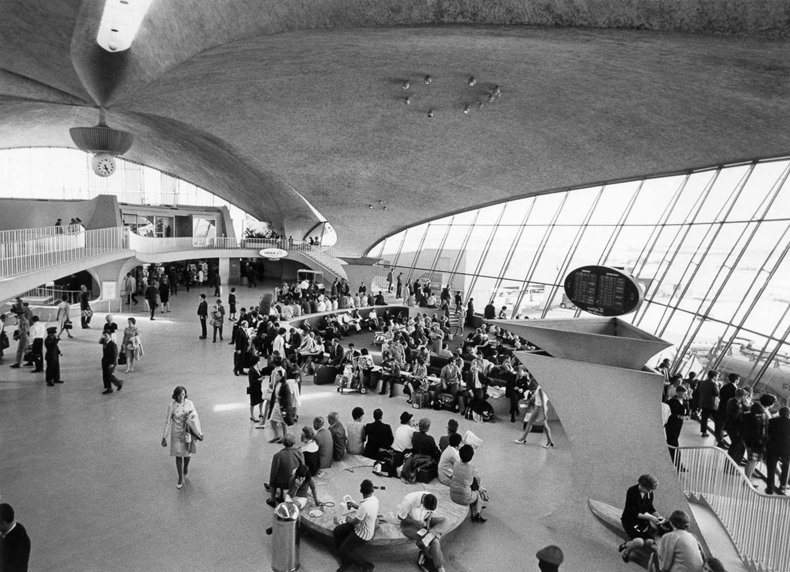 twa flight center photographs