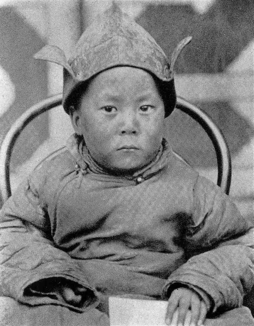 young dalai lama photographs
