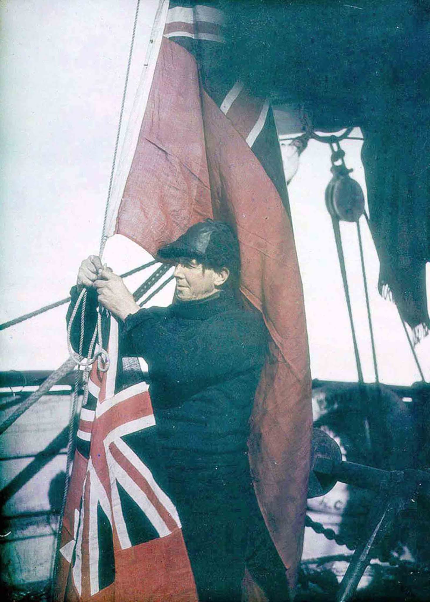 Shackleton Antarctica endurance photographs