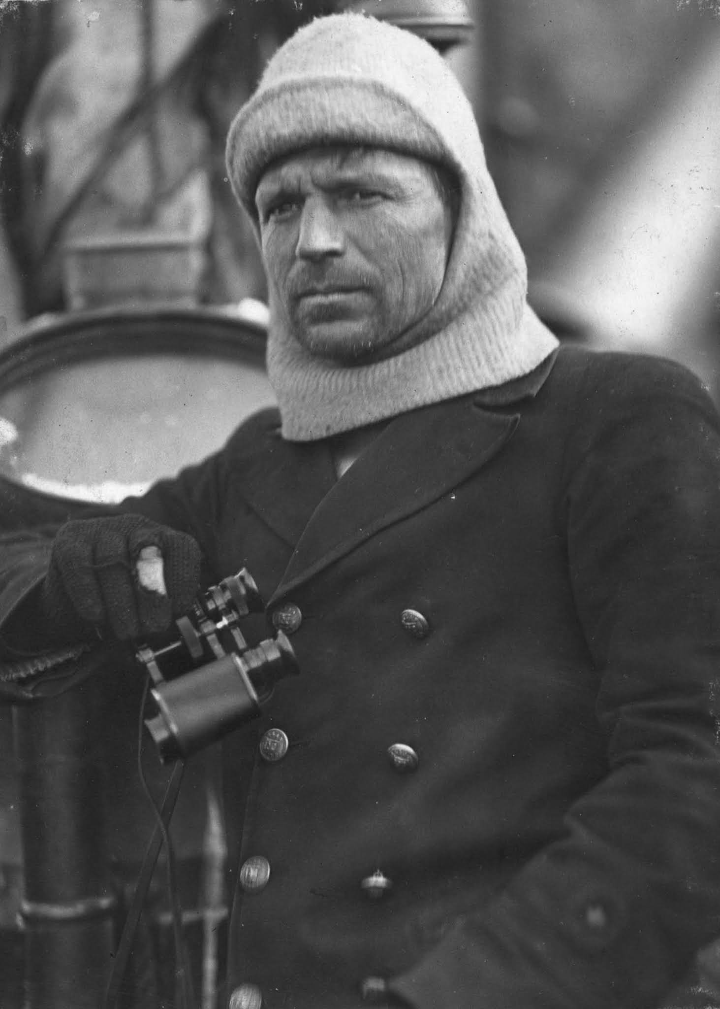 Shackleton Antarctica endurance photographs