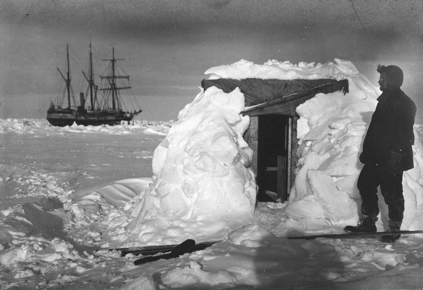 Shackleton Antarctica endurance photographs