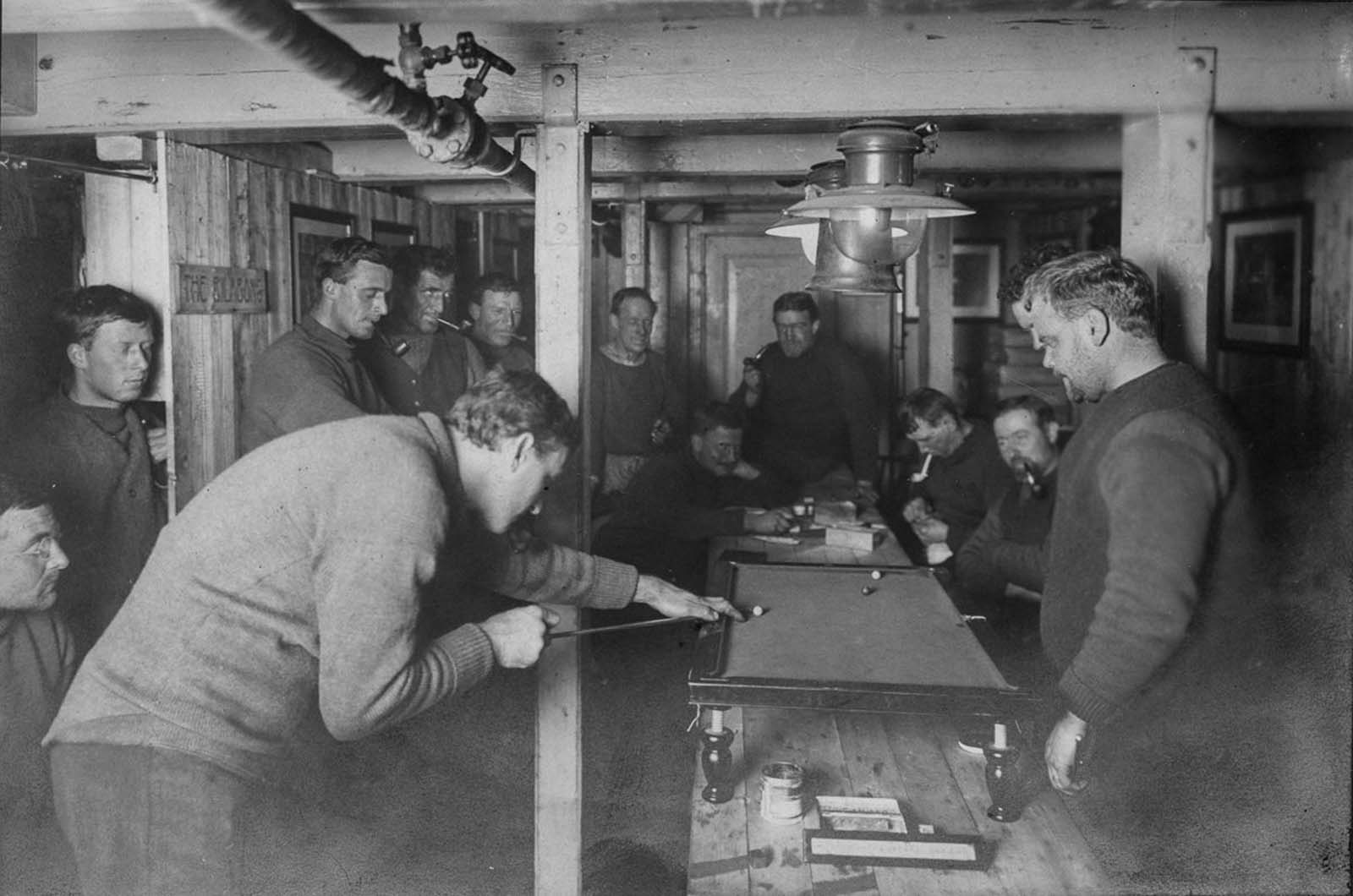 Shackleton Antarctica endurance photographs