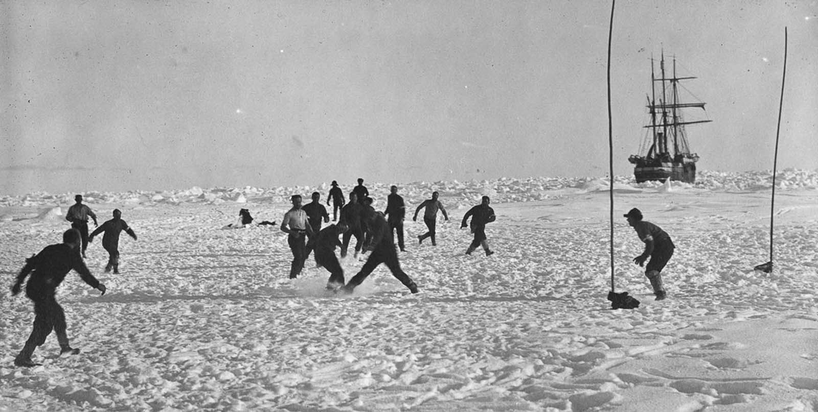 Shackleton Antarctica endurance photographs