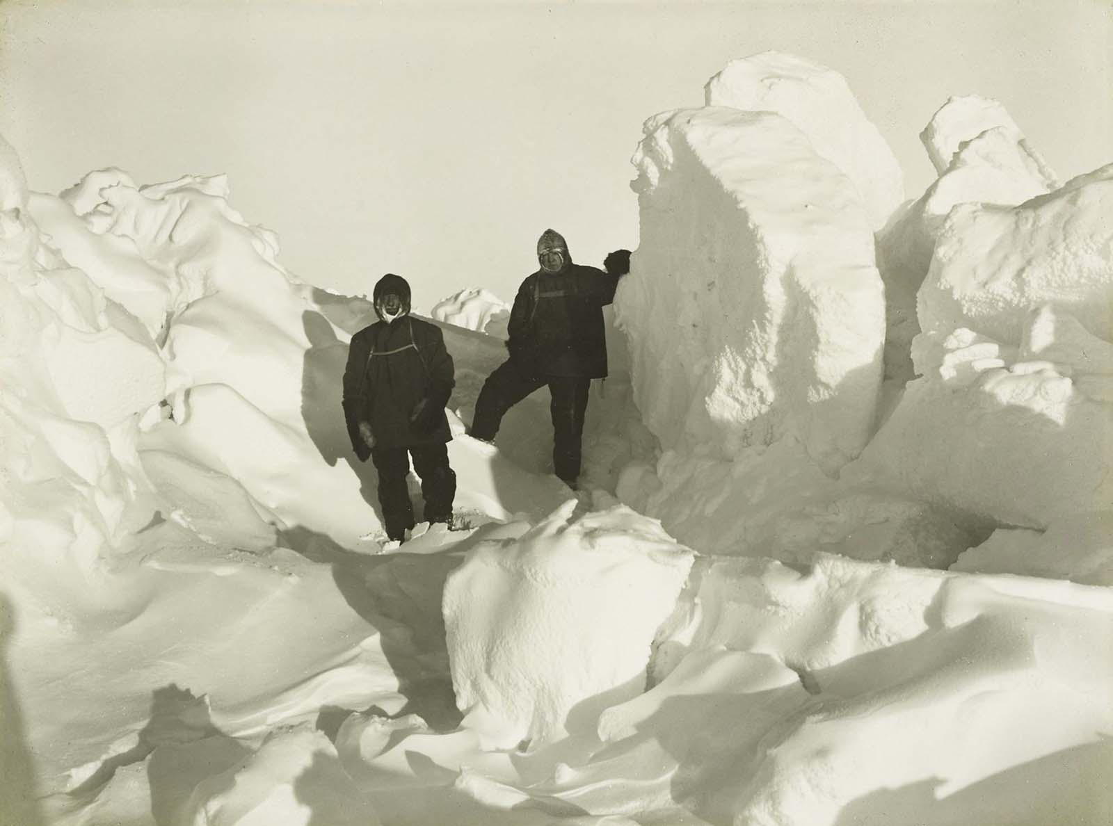 Shackleton Antarctica endurance photographs