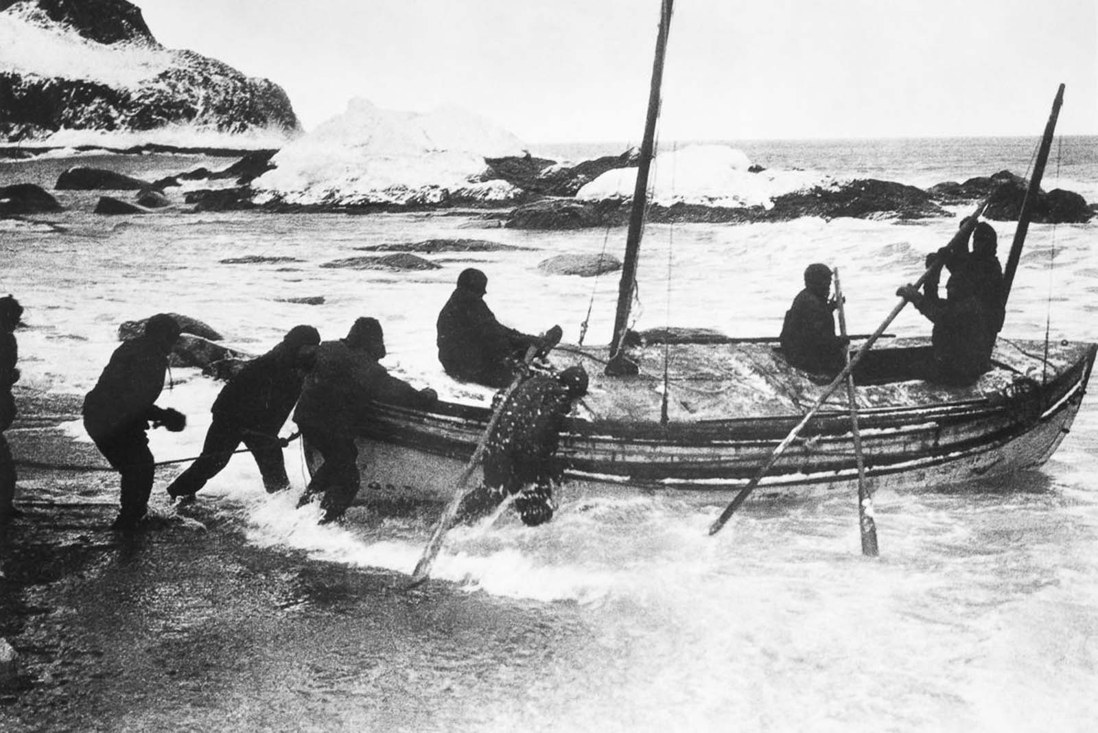 Shackleton Antarctica endurance photographs