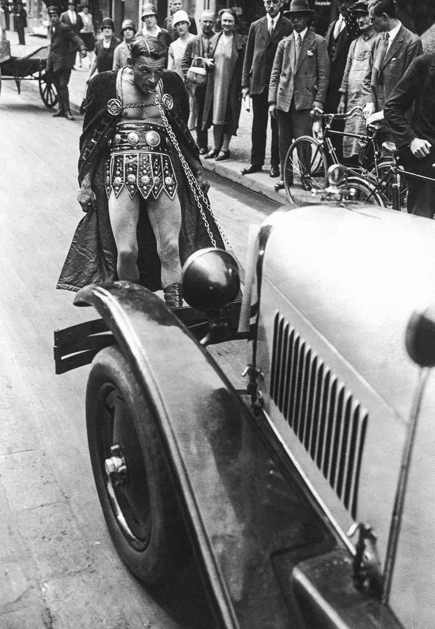 early strongmen photographs