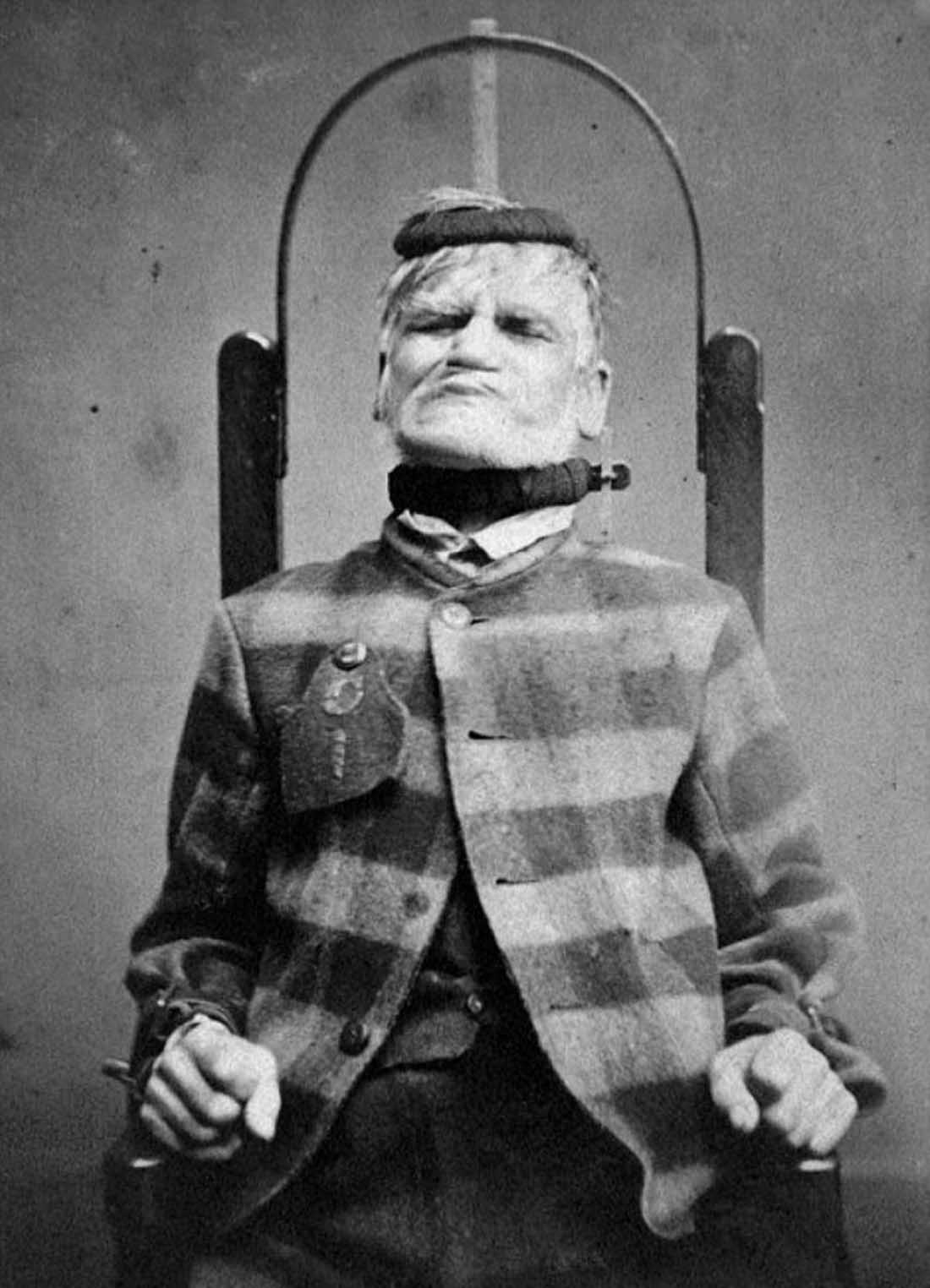 lunatic asylum portraits vintage photos
