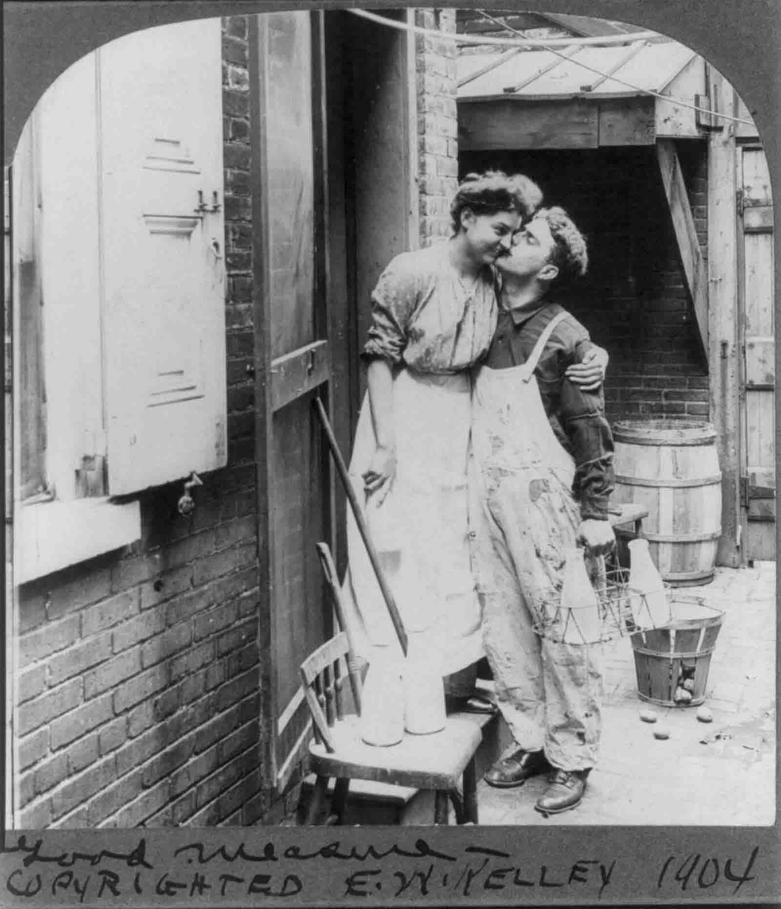 courtship naughty stereo cards