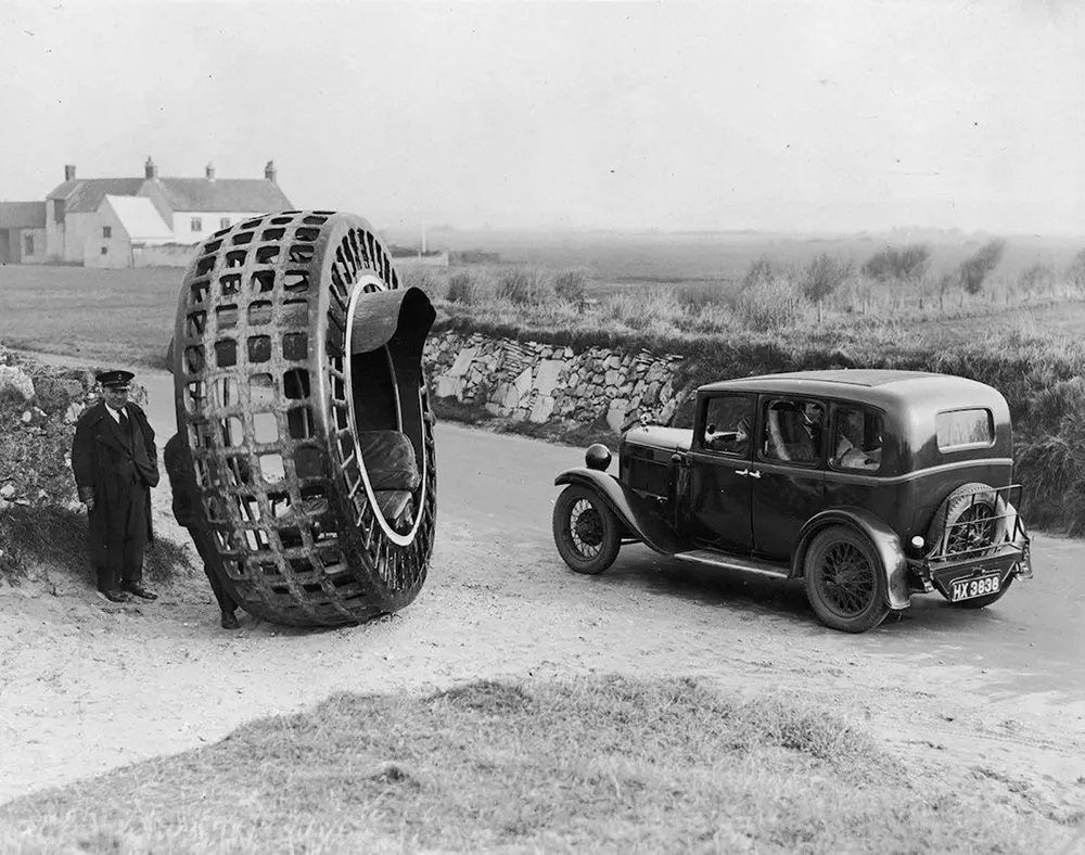 monowheel historical photos