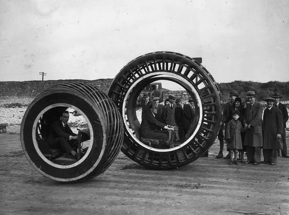 monowheel historical photos