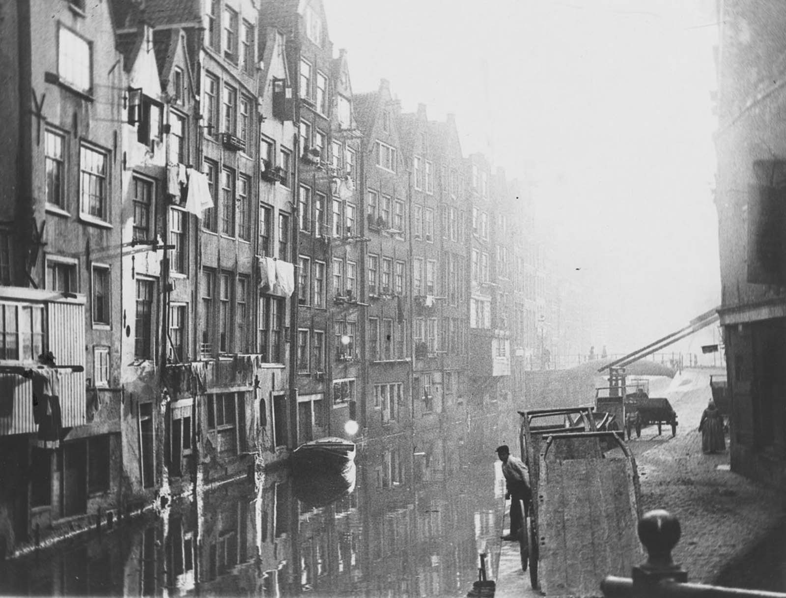 amsterdam photographs george hendrik breitner