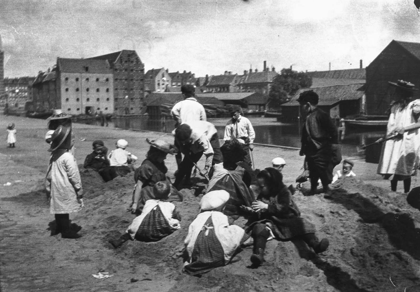 amsterdam photographs george hendrik breitner
