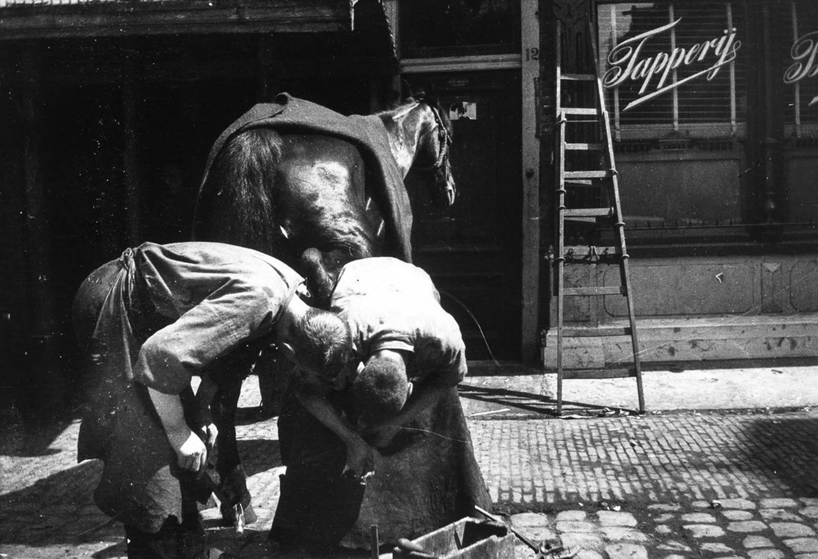 amsterdam photographs george hendrik breitner
