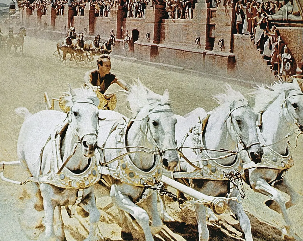 motorcycle chariot races photos