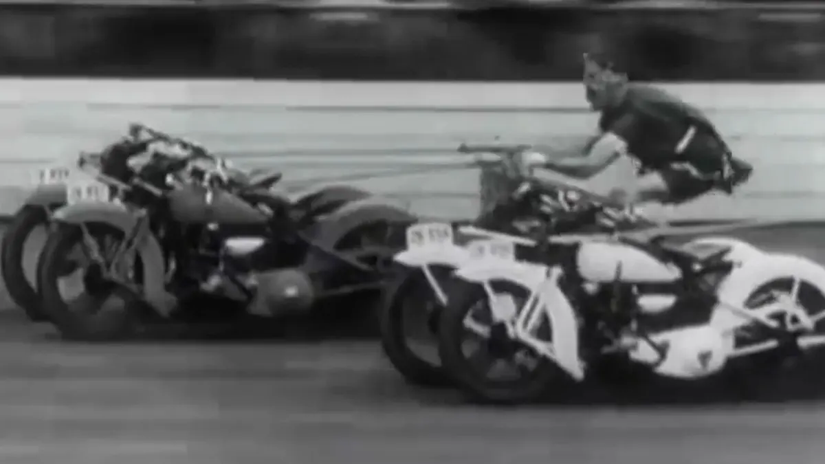 motorcycle chariot races photos