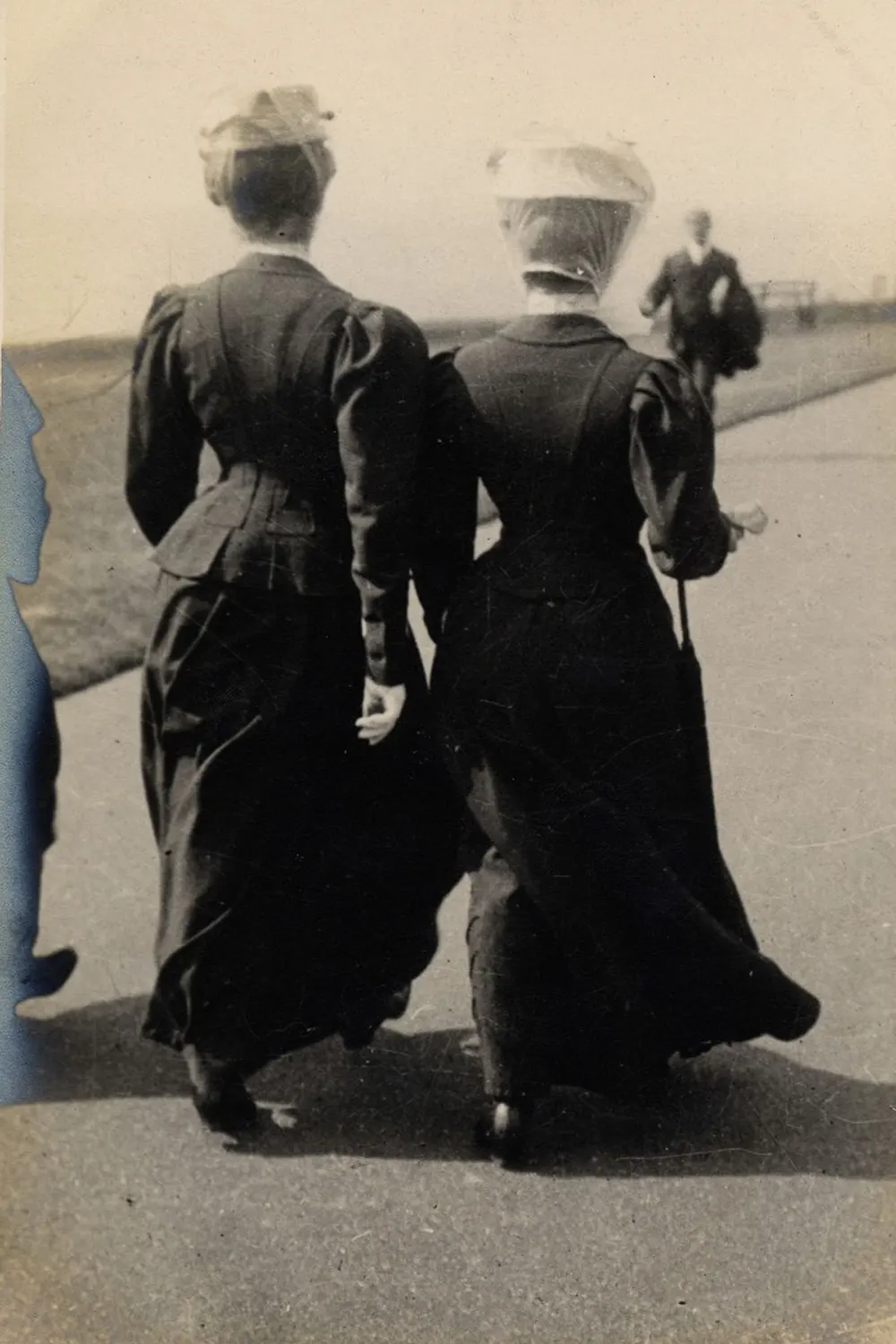 edwardian beach fashion photos