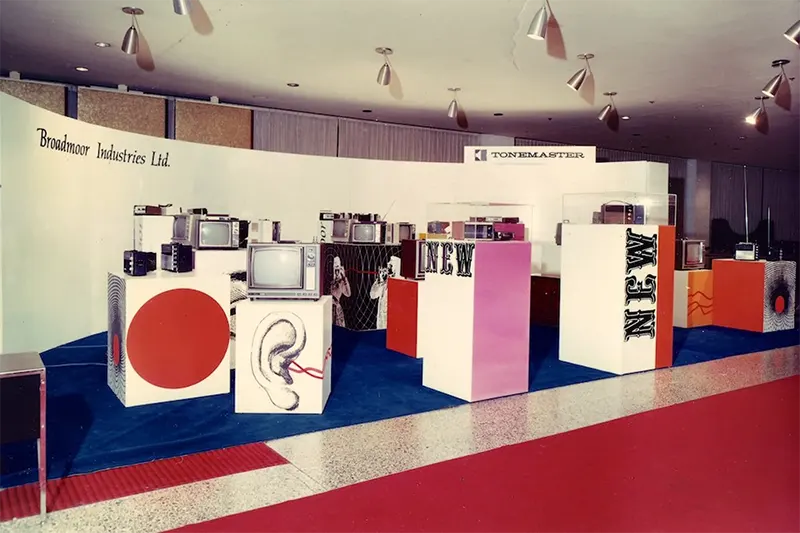 Consumer Electronics Show in Old Photos