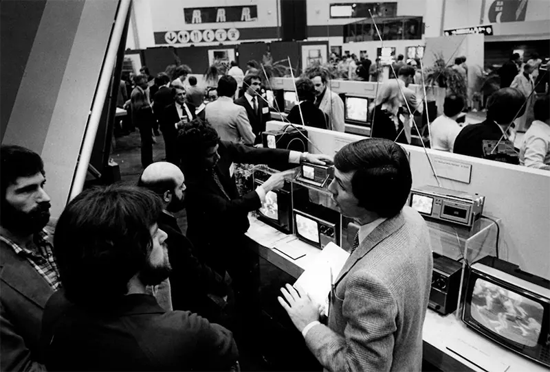 Consumer Electronics Show in Old Photos