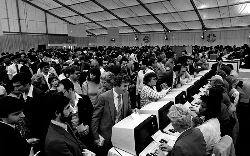 Consumer Electronics Show in Old Photos