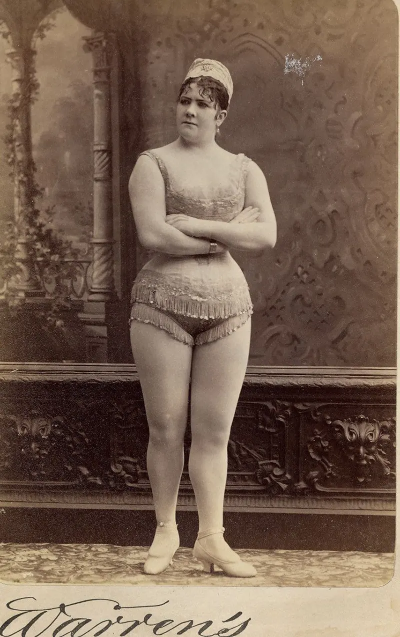 Victorian burlesque dancers photos