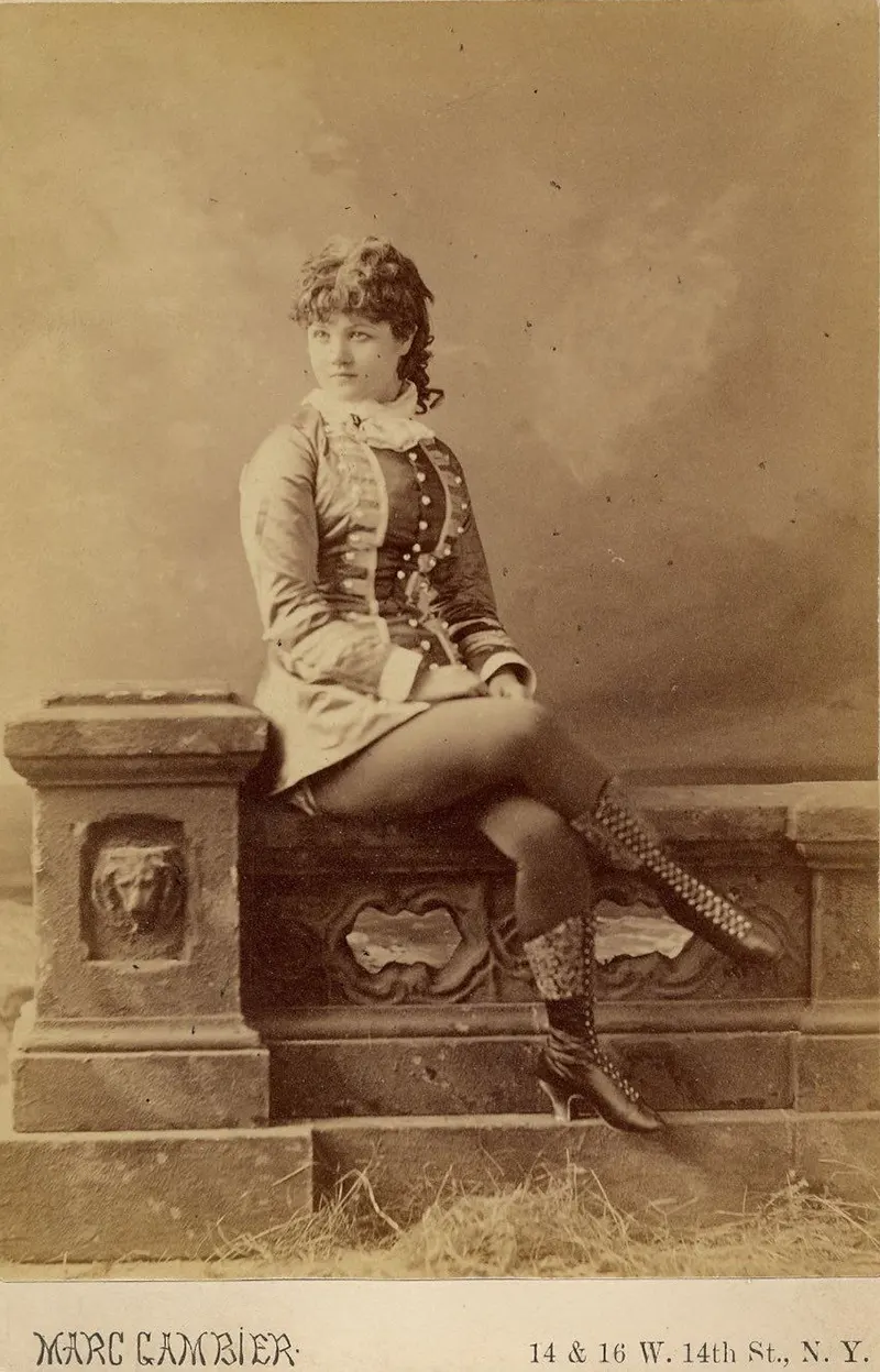 Victorian burlesque dancers photos