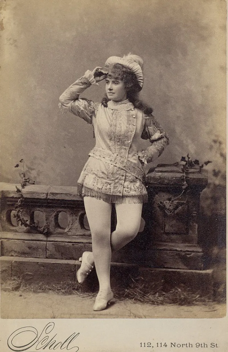 Victorian burlesque dancers photos