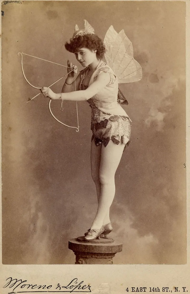 Victorian burlesque dancers photos