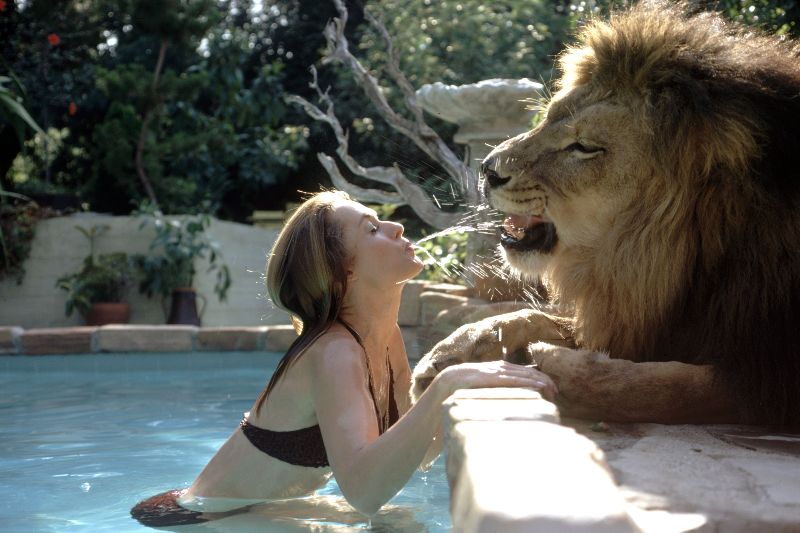 Neil the lion photos Tippi Hedren and Melanie Griffith