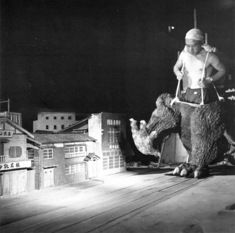 Godzilla behind the scene photos
