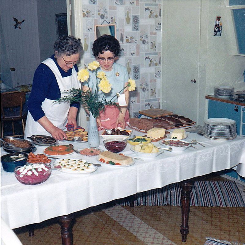 Kitchen Designs from the 1960s