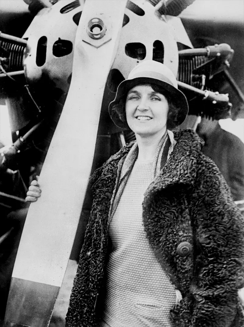 women aviators vintage photos