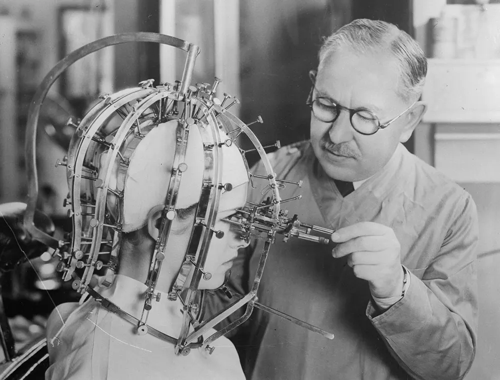 max factor beauty calibrator photos