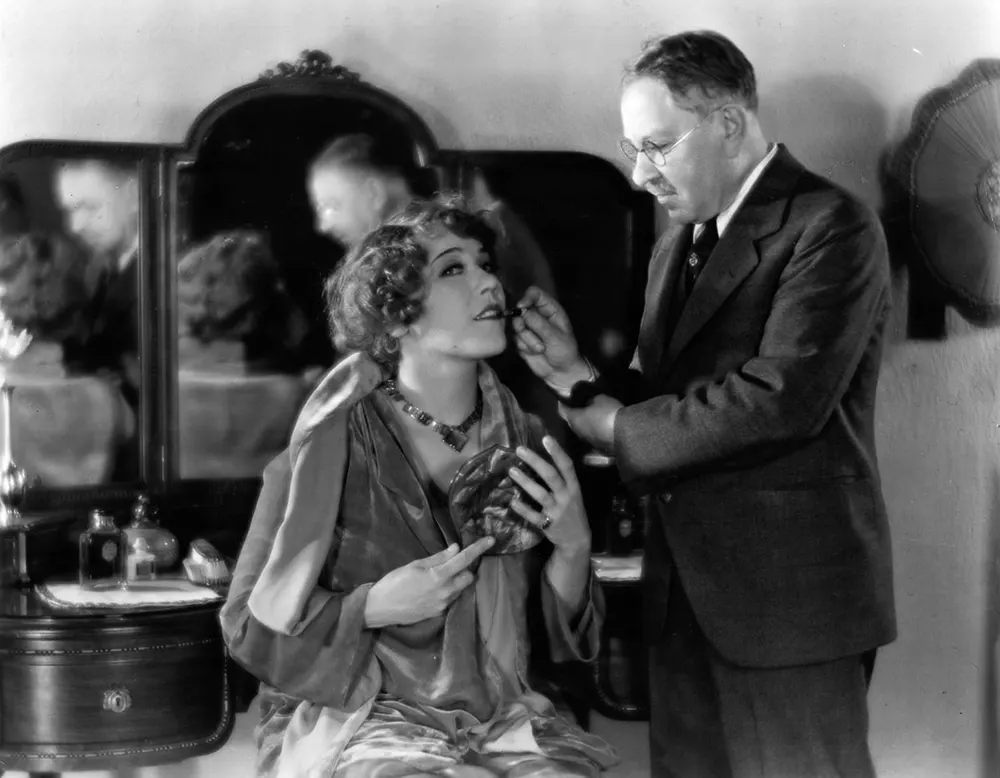 max factor beauty calibrator photos