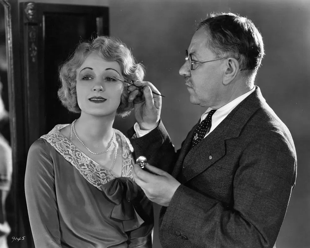 max factor beauty calibrator photos