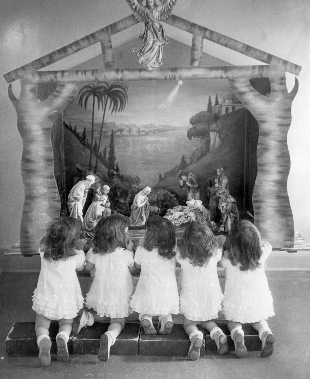 Dionne quintuplets photos