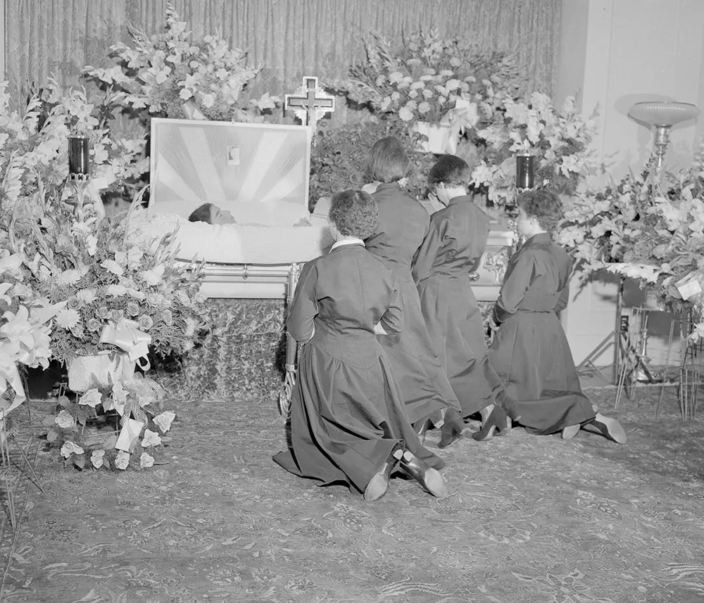 Dionne quintuplets photos