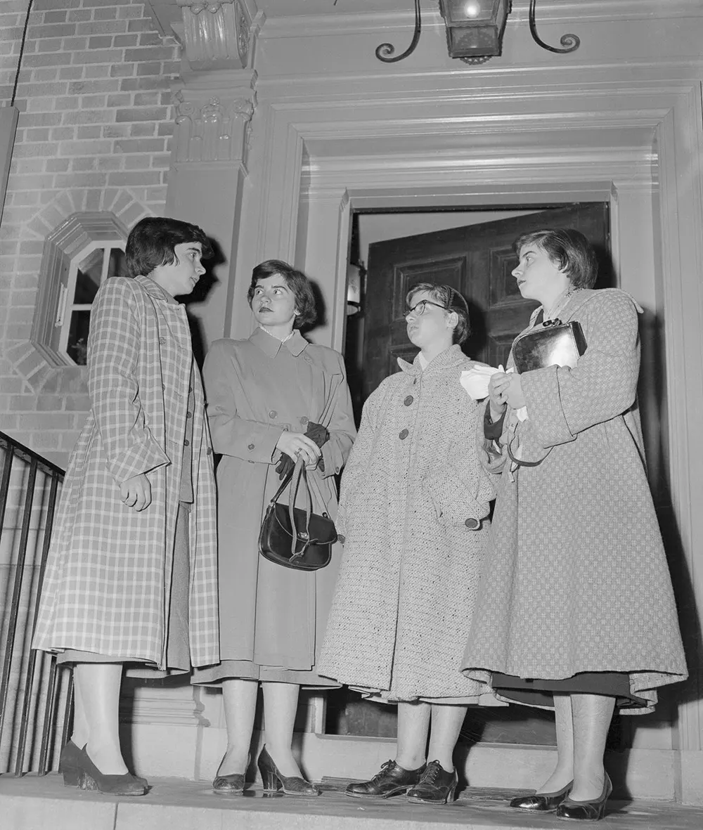 Dionne quintuplets photos