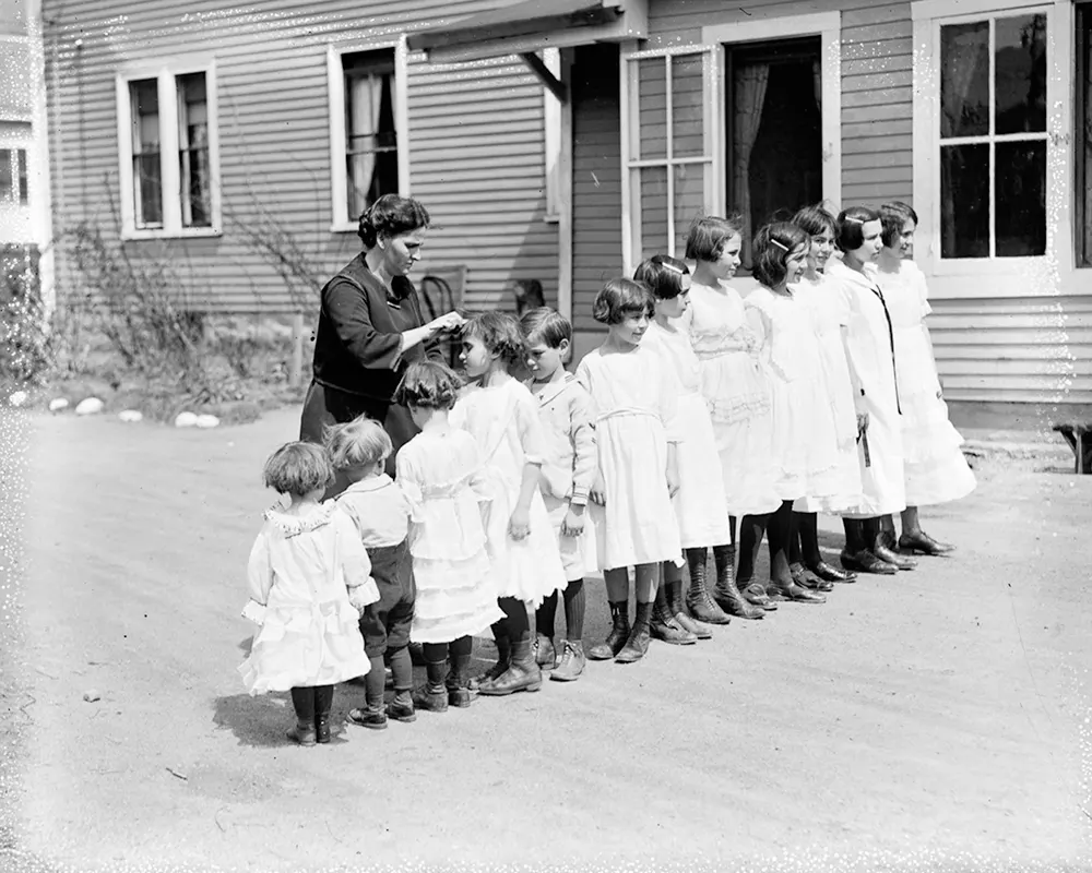 noonan family with thirteen children