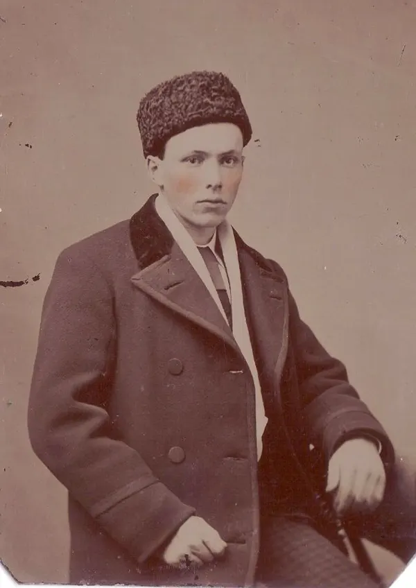 Victorian Young Men Fashion Dress Style