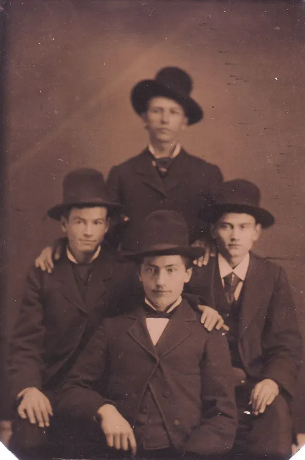 Victorian Young Men Fashion Dress Style