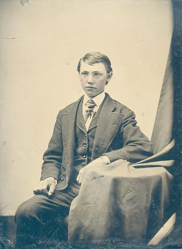 Victorian Young Men Fashion Dress Style
