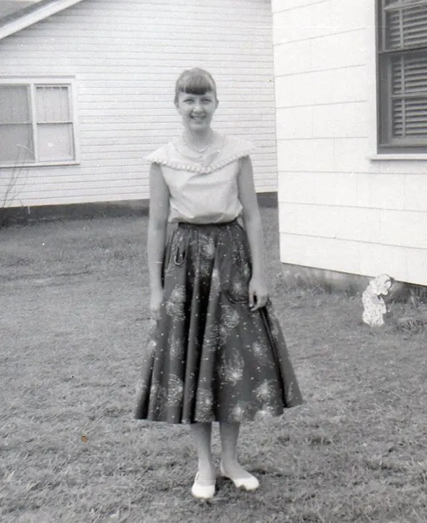 vintage photos teenage girls fashion 1950s