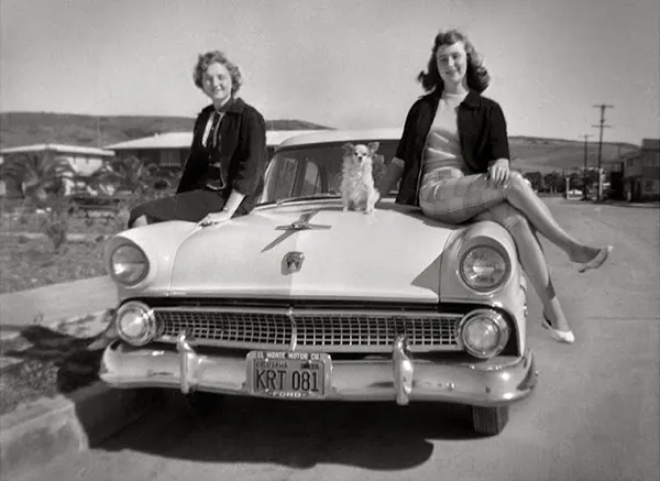 vintage photos teenage girls fashion 1950s